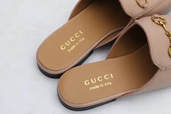 First bag ru GUCCI Princetown leather slipper