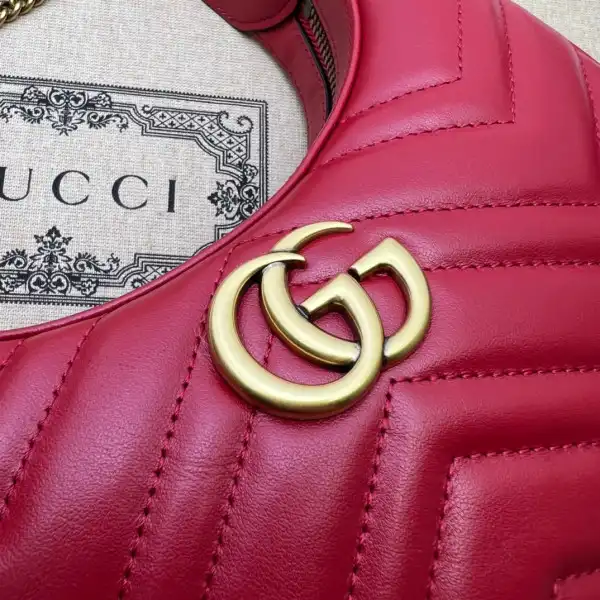 GUCCI GG Marmont half-moon-shaped mini bag