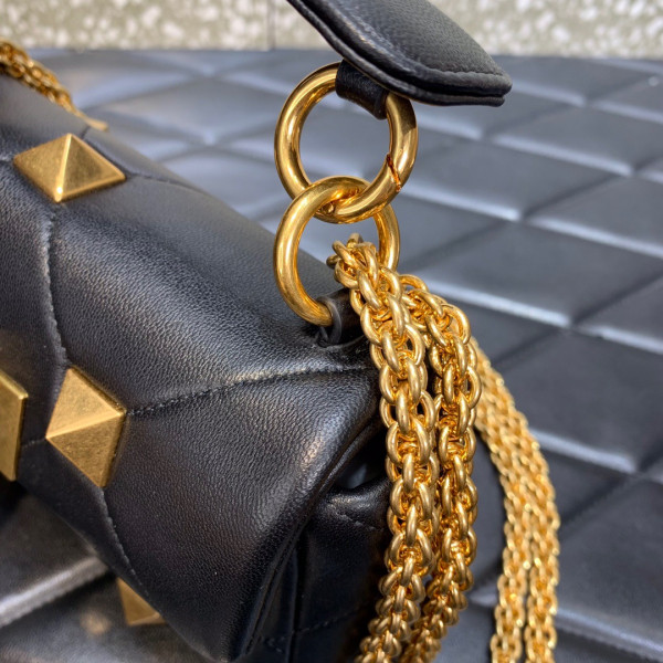 HOT SALE VALENTINO ONLINE EXCLUSIVE SMALL ROMAN STUD THE SHOULDER BAG WITH CHAIN