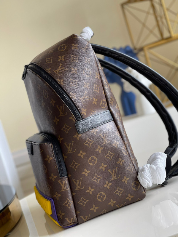 [FREE SHIPPING] LOUIS VUITTON DISCOVERY BACKPACK