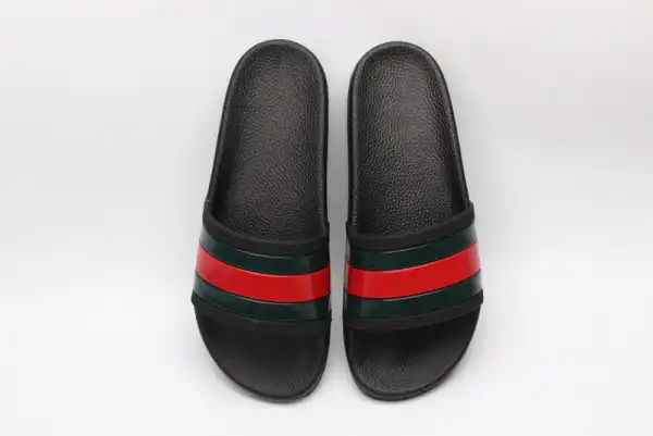 First bag ru GUCCI Web rubber slide sandal