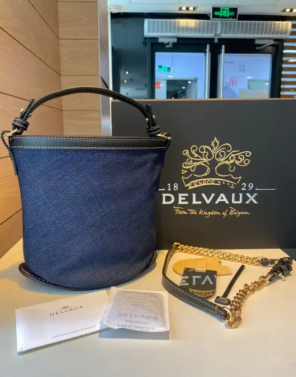 DELVAUX Pin Mini Bucket