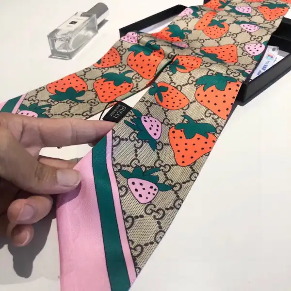 GUCCI BANDEAU