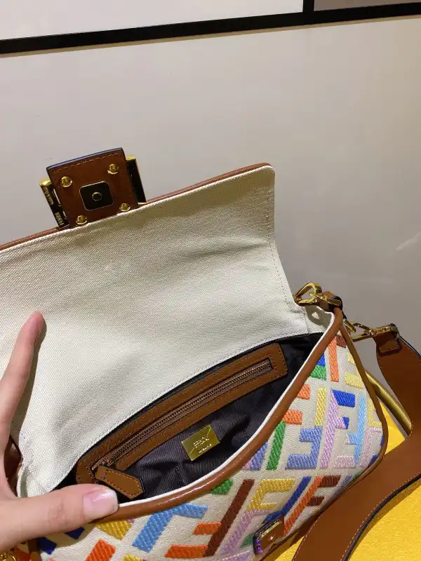 Cheap FENDI BAGUETTE