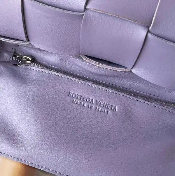 BOTTEGA VENETA CASSETTE