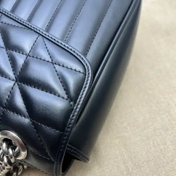 First bag ru Gucci GG Marmont 31CM