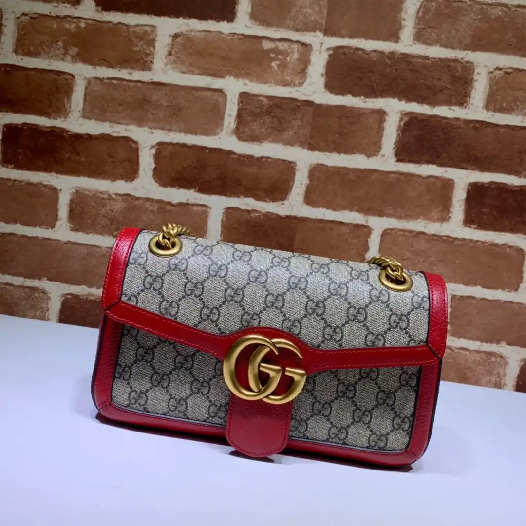 Gucci GG Marmont 26CM