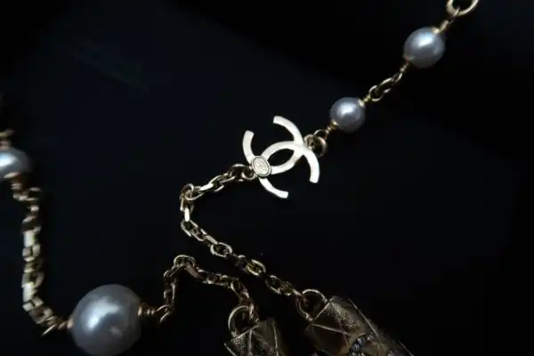 CHANEL AIRPODS NECKLACE