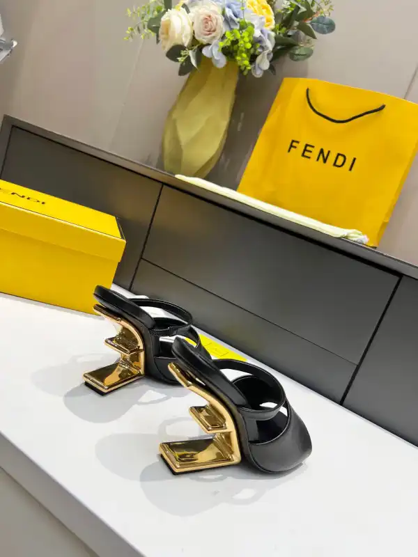 Bagsoffer yupoo Fendi First