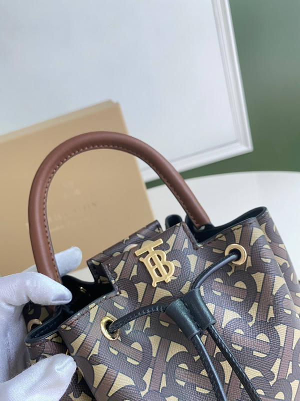 HOT SALE BURBERRY Bucket Bag