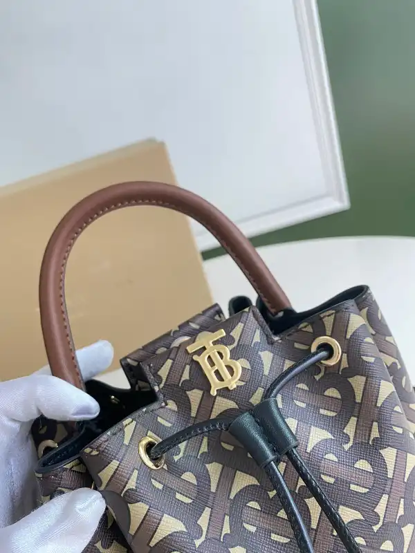 BURBERRY Bucket Bag