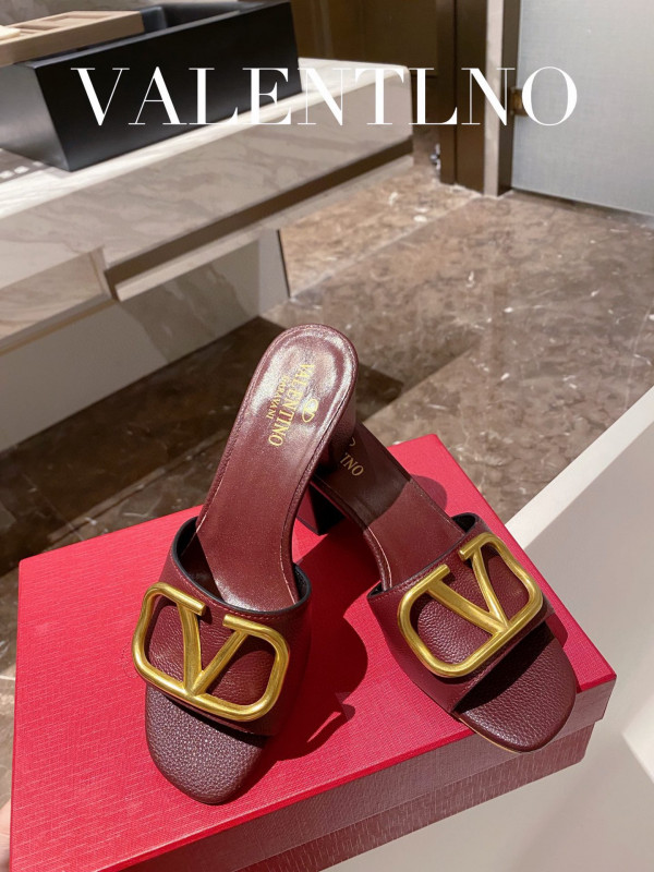 HOT SALE VALENTINO VLOGO SIGNATURE SLIDE SANDAL