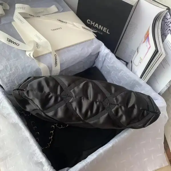 CHANEL TOTE BAG