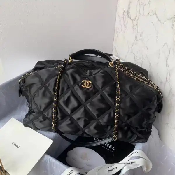 CHANEL TOTE BAG