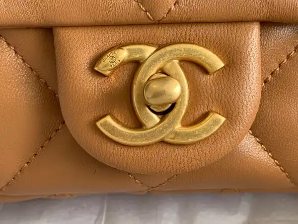 First bag ru CHANEL SMALL FLAP BAG