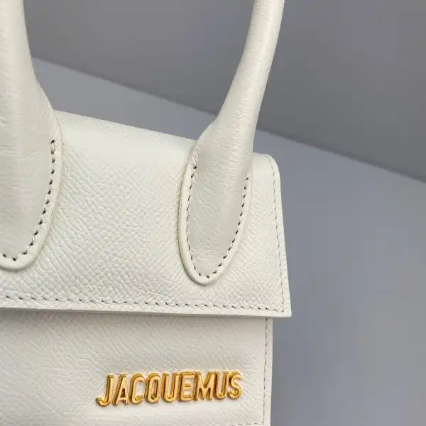 JACQUEMUS Le Chiquito Mini Bag