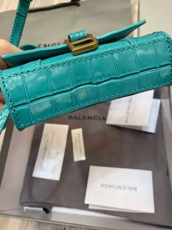 Yupoo bagsoffer BALENCIAGA HOURGLASS