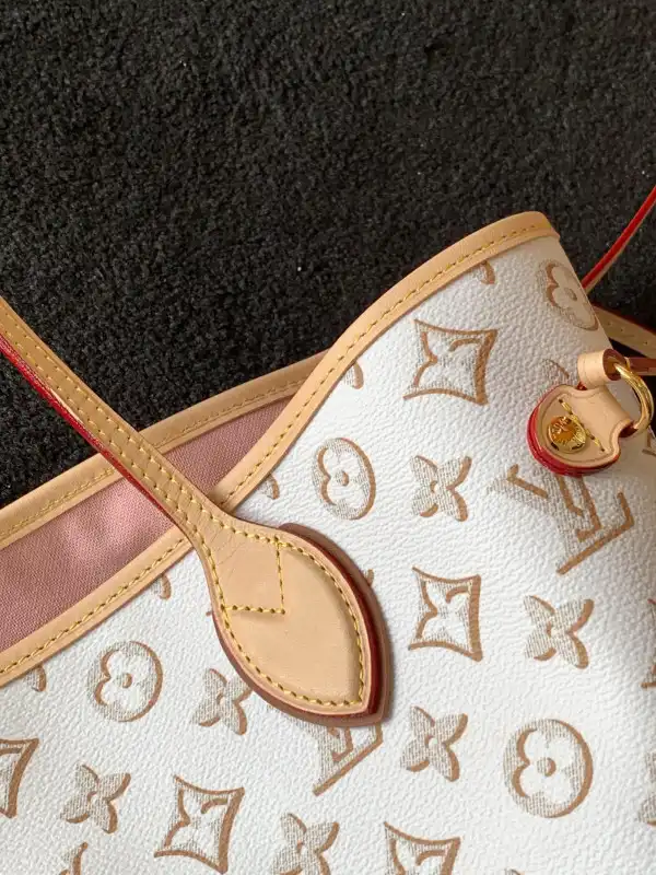 First bag ru LOUIS VUITTON NEVERFULL MM