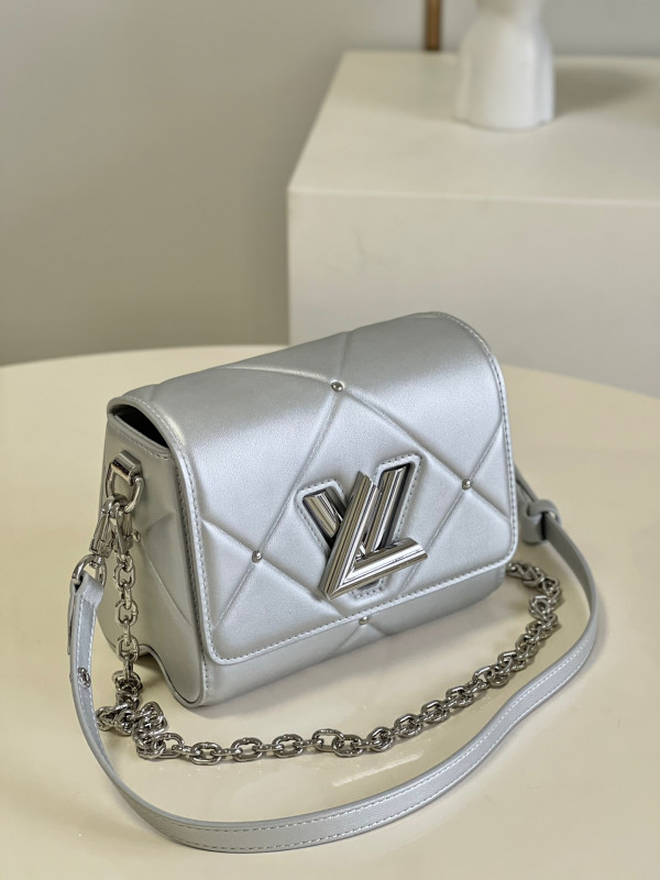 HOT SALE LOUIS VUITTON TWIST PM