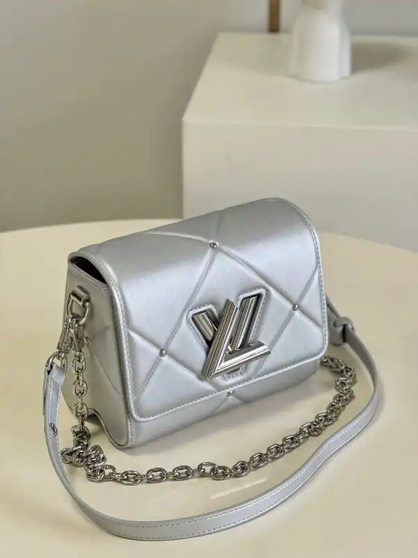 Affordable LOUIS VUITTON TWIST PM