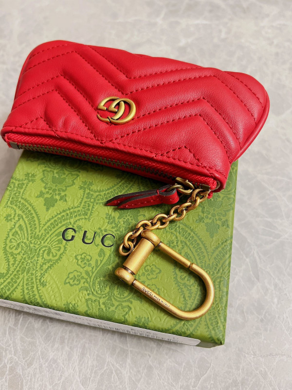 HOT SALE Gucci GG Marmont matelassé key case