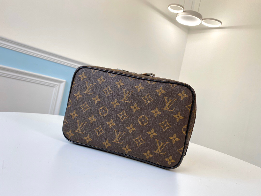 HOT SALE LOUIS VUITTON TOILETRY POUCH GM