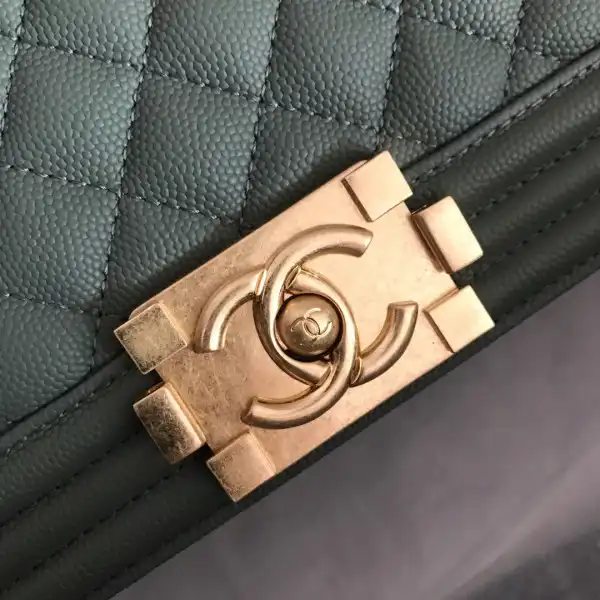 CHANEL BOY BAG 20CM 25CM