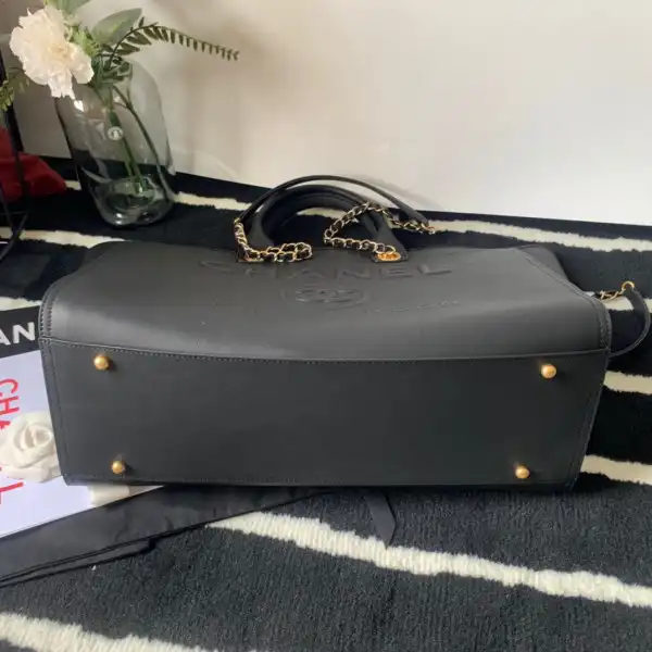 CHANEL LARGE TOTE