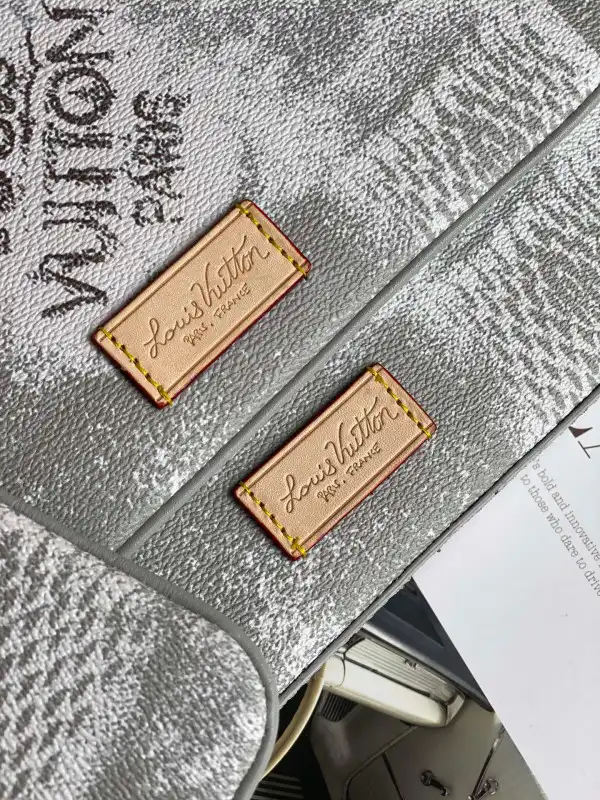 Affordable LOUIS VUITTON TRIO MESSENGER