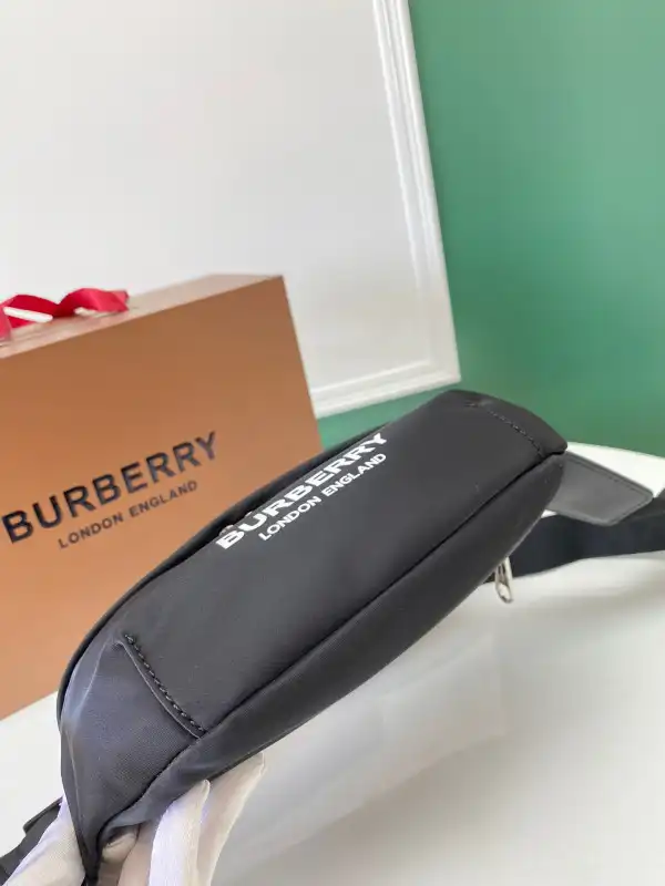 Firstbag Ru BURBERRY Bum Bag