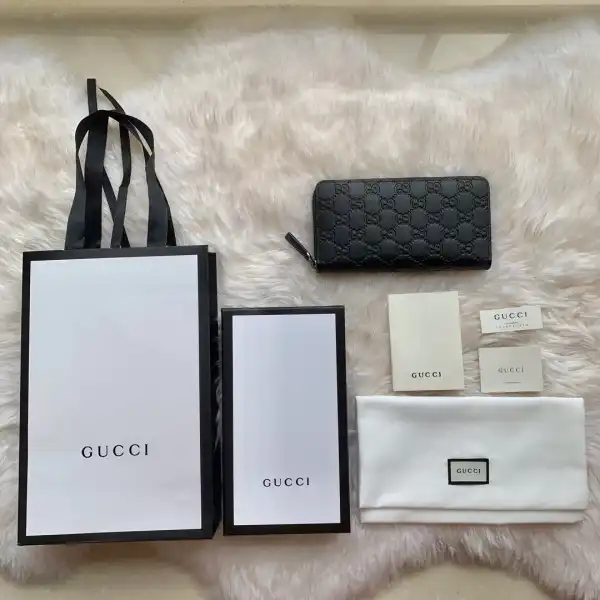 Affordable GUCCI LEATHER ZIP AROUND WALLET