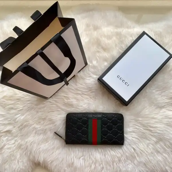 Cheap GUCCI LEATHER ZIP AROUND WALLET