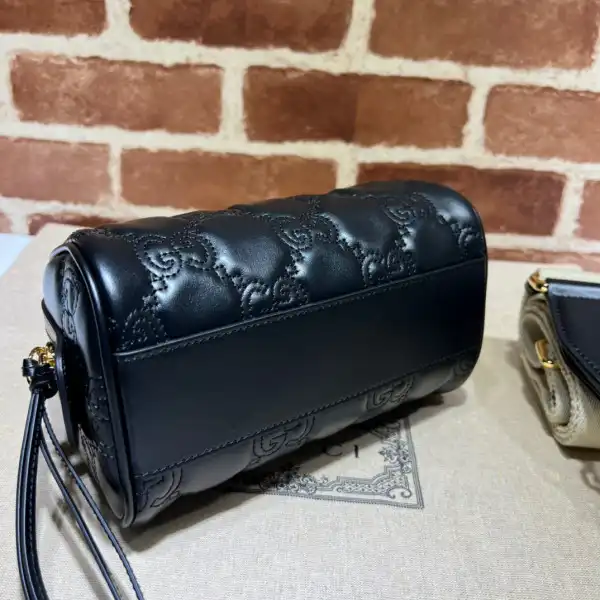 GUCCI GG matelassé leather top handle bag