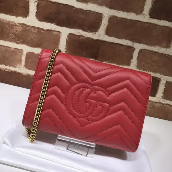 GUCCI GG MARMONT CHAIN WALLET