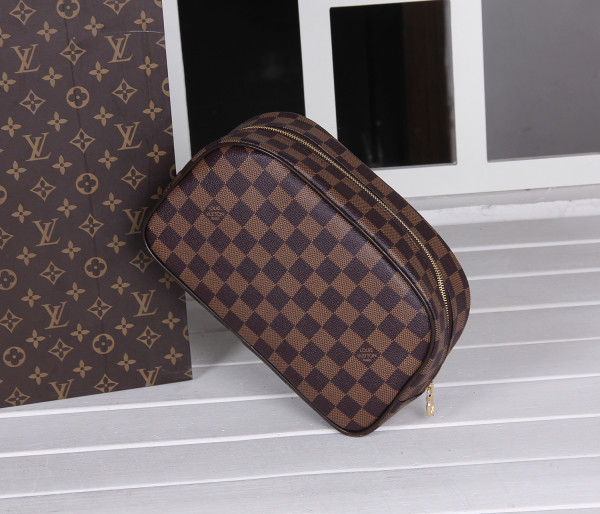 HOT SALE LOUIS VUITTON TOILETRY BAG