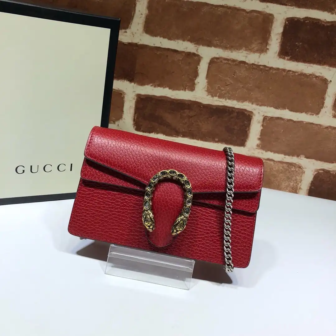 TO GUCCI Dionysus super mini bag