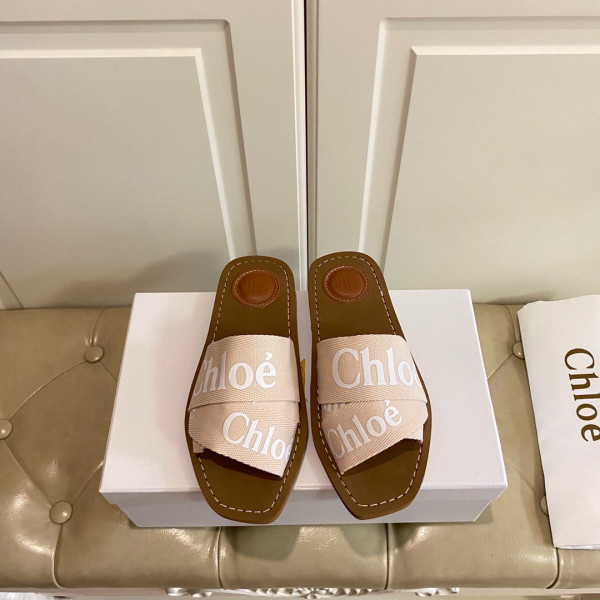 HOT SALE CHLOÉ woody flat mule