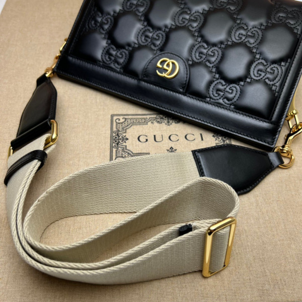 HOT SALE GUCCI GG matelassé leather shoulder bag