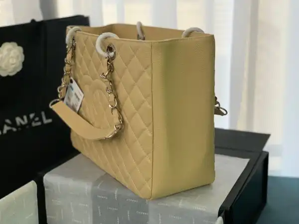 CHANEL TOTE BAG