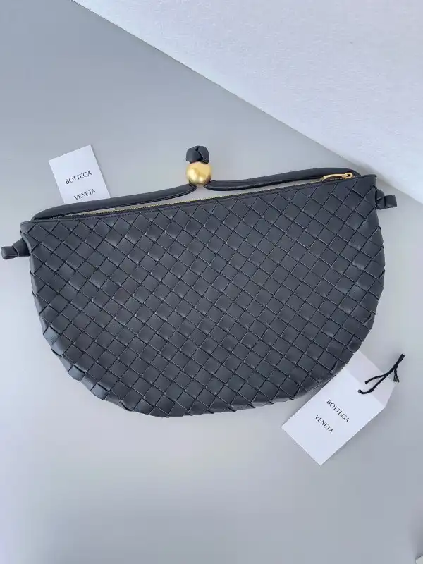 Frstbag ru BOTTEGA VENETA Turn