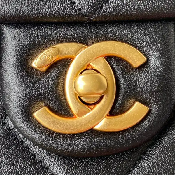 CHANEL FLAP BAG