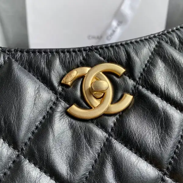 First bag ru CHANEL SHOPPING BAG