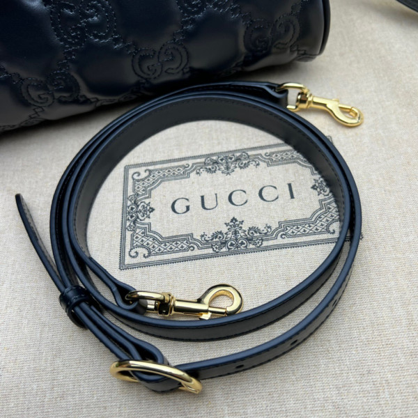 HOT SALE GUCCI GG matelassé leather top handle bag