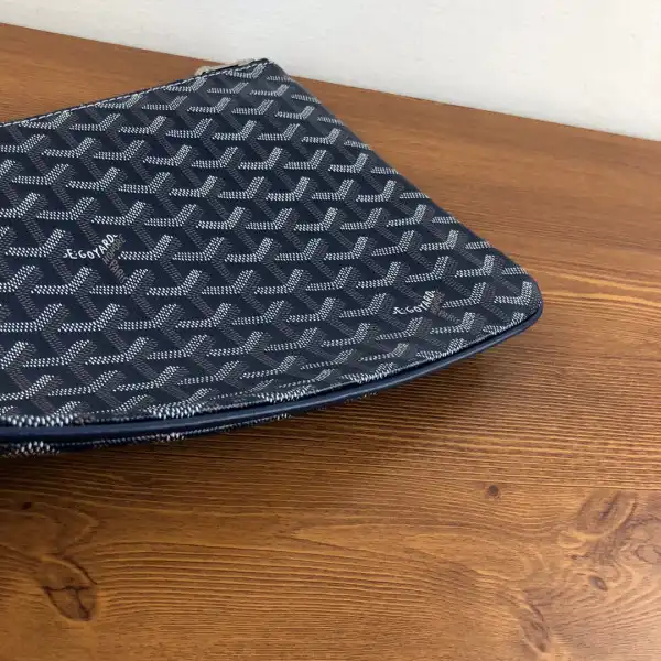 GOYARD SENAT POUCH