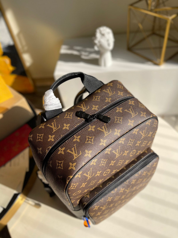 HOT SALE LOUIS VUITTON DEAN BACKPACK