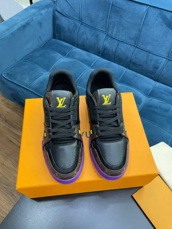 LOUIS VUITTON TRAINER SNEAKER