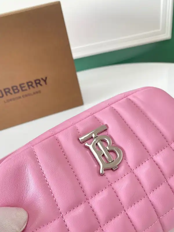 Bagsoffer BURBERRY MINI Lola Camera Bag