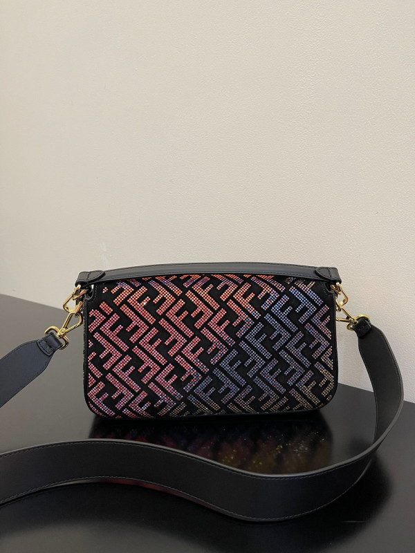 FENDI Baguette