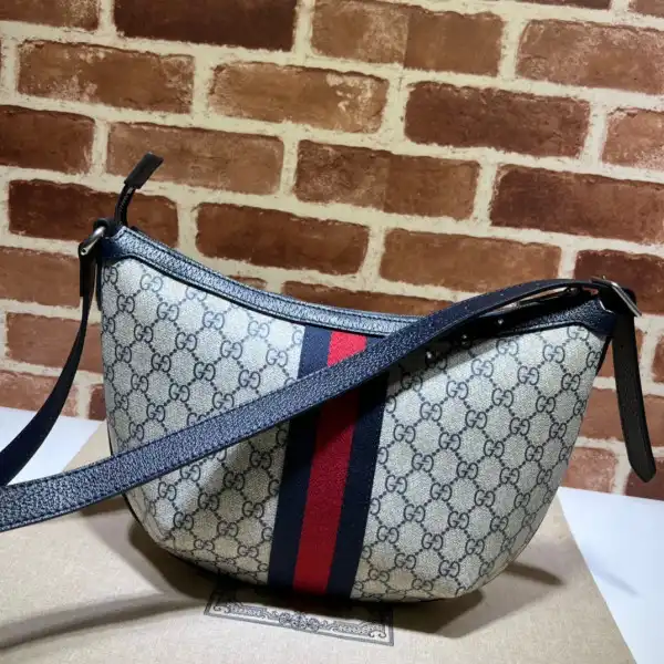 GUCCI Ophidia GG small shoulder bag