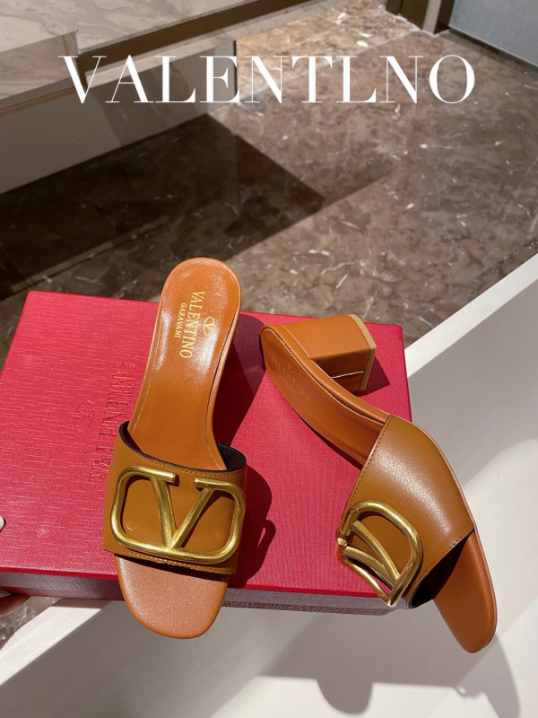 HOT SALE VALENTINO VLOGO SIGNATURE SLIDE SANDAL